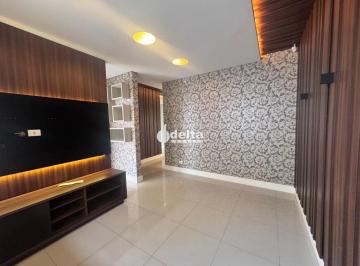 Casa · 250m² · 3 Quartos · 2 Vagas · Casa residencial com 3 suítes, disponível para locação e venda no bairro Alto Umuarama em Uberlândia