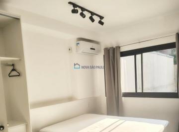 Apartamento · 32m² · 1 Quarto · Studio com vaga à venda em Moema. Totalmente mobiliado, moderno e com sol da manhã
