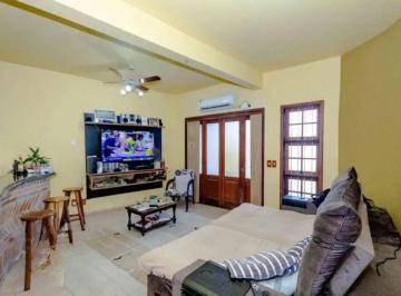 Casa · 299m² · 3 Quartos · 2 Vagas · Casa à venda com 3 dormitórios, 1 suíte e espaço gourmet em terreno alto