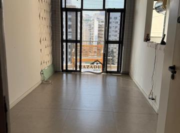 Apartamento · 65m² · 2 Quartos · 1 Vaga · Excelente apartamento 2 quartos em Icaraí/Niterói com vaga na escritura.