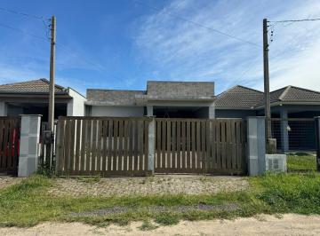 Casa · 181m² · 3 Quartos · 2 Vagas · Casa em Tramandaí