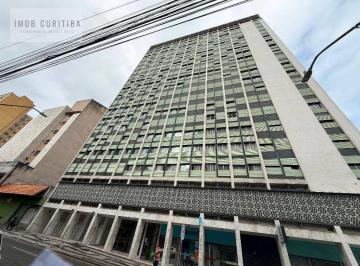 f56aff6df12e22119ce510cca54d668eeea03dbd · Apartamento extremamente amplo e bem conservado no Centro, com vaga de garagem