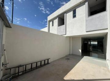 ocskfui2otbkzmq4yza2mdi1_md · CASA BAIRRO RIO BRANCO - 02 SUÍTES | 01 VAGA