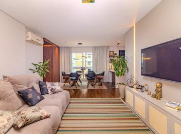 Apartamento · 104m² · 3 Quartos · 2 Vagas · Apartamento à venda no Centro em Balneário Camboriú