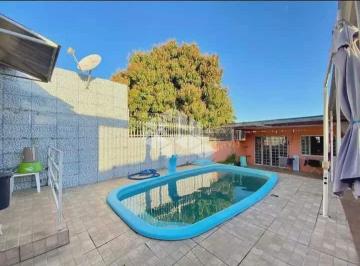Casa · 110m² · 3 Quartos · 1 Vaga · .Casa com 3 dormitórios, 2 banheiros e 2 vagas