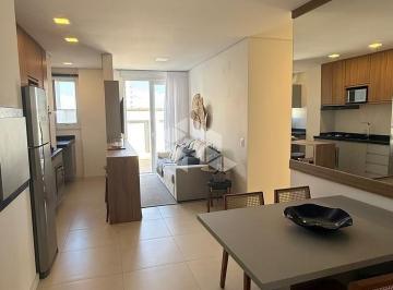Apartamento · 115m² · 2 Quartos · 2 Vagas · Apartamento mobiliado com 02 dormitórios, (sendo 01 suíte), living integrado com a sacada, no bairro