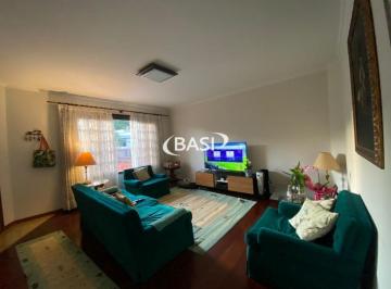 Casa · 172m² · 3 Quartos · 1 Vaga · Sobrado Ensolarado de 3 quartos a Venda no Boa Vista (1 suite com hidro) Excelente localizacao!