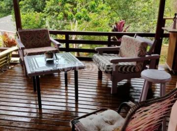 a242272b · Casa, 3 dormitórios, 130 m², em Itacorubi