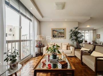 da80dc02 · Apartamento, 3 dormitórios, 158.4 m², em Centro