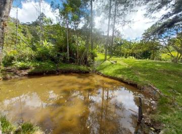 Rural de 2 quartos, Juquitiba · Sítio com 4 hectares em Juquitiba COD: 5861 F:(11) 97302-9229 CESAR