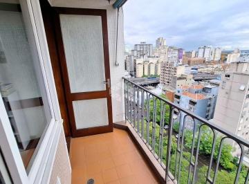 Apartamento · 89m² · 2 Quartos · 2 Vagas · Apartamento de 2 dormitórios, sacada, 2 vagas, elevador, andar alto com vista de partes do Guaiba