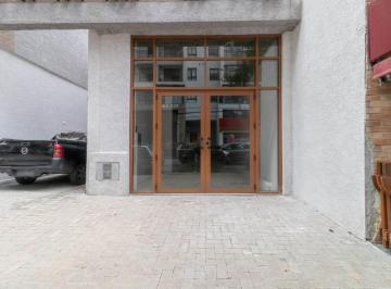 Comercial · 179m² · 3 Quartos · 1 Vaga · Loja na Rua Ministro Ferreira Alves, N. 310 - Loja 2 • 179 m²