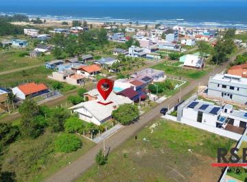 3fa593de01d6703ed7f9c22346b4c1ee9975ab50 · Casa com 3 dormitórios à venda, 230 m² por R$ 890.000,00 - Bellatorres - Passo de Torres/SC