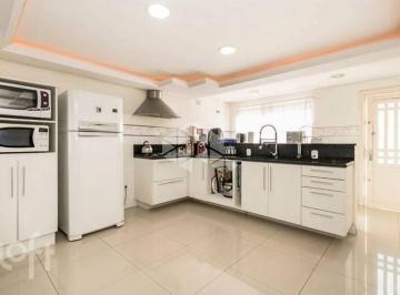 216056_iTFA5jWj021z4_21605664c3c6d711f27.jpg · Oportunidade Única, imóvel tem perfil misto - residencial semi- mobiliado nos fundos e prédio comerc