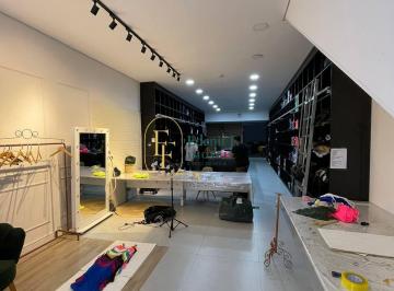 Comercial · 165m² · Galpão/Depósito/Armazém Para  Venda Com 165M² No Bairro Bela Vista!!