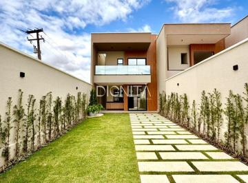 Casa · 132m² · 4 Quartos · 3 Vagas · Casa à venda no bairro Urucunema - Eusébio/CE