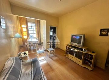 Apartamento · 78m² · 3 Quartos · Apartamento à venda em Copacabana (Fundo) com 3 quartos e 2 banheiros | 78m² POSTO 6