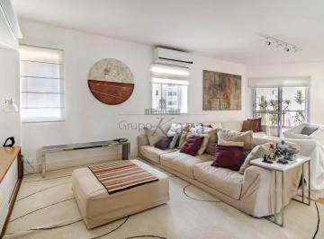 Apartamento de 3 quartos, São Paulo · Apartamento - Itaim Bibi - 3 Suítes - 217m².