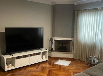 Casa · 395m² · 5 Quartos · 4 Vagas · Casa em Condomínio de 395 m², 5 quartos em São Paulo II, Cotia