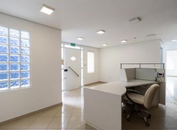 18cf507a-00d3-4aee-961e-5213d0ca44e4 · Aconchegante sobrado para venda em Chácara monte alegre com 6 quartos, 160m²