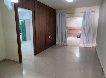 Foto 01 · Casa residencial para Locação em condomínio fechado, Sim, Feira de Santana, 3 quartos, 1 suíte, 1 sa