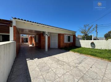 Casa · 250m² · 2 Quartos · 2 Vagas · Casa em Capão da Canoa