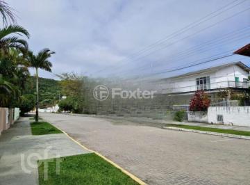 9010d140 · Casa, 6 dormitórios, 297.6 m², em Daniela
