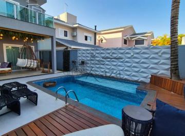Casa de 4 quartos, Jacareí · Condominio Sunset Garden