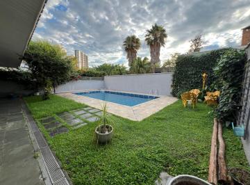 Casa de 5 quartos, São José dos Campos · Sobrado com cinco dormitórios, duas suítes e piscina no Jardim Esplanada II