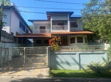 Casa · 3 Quartos · 2 Vagas · Casa em Condomínio para aluguel na fazendinha Km 23 Granja Viana