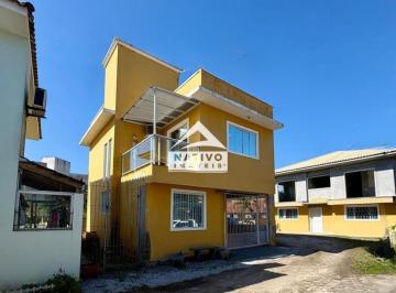 Casa · 104m² · 2 Quartos · 1 Vaga · Sobrado