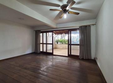 Casa de 3 quartos, São Paulo · Sobrado à venda com 3 quartos (1 suíte) e 4 vagas de garagem no Butantã.