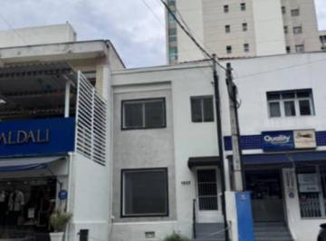 Comercial · 80m² · 2 Vagas · Casa comercial na Alameda Campinas, 1037 • 80 m²