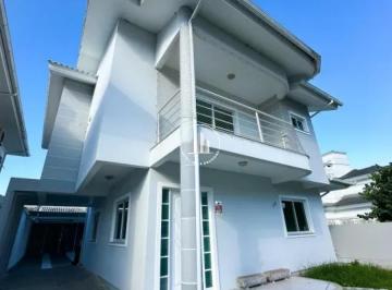 Casa · 200m² · 3 Quartos · 4 Vagas · Casa 3 quartos com 1 suíte e 200 m²- Pedra Branca