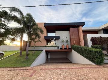 Casa · 265m² · 3 Quartos · 2 Vagas · Casa alto padrão à venda no Condomínio Ecoville II em Dourados MS