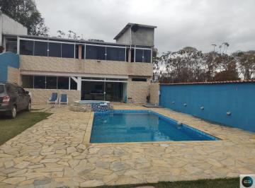 Casa · 250m² · 3 Quartos · 4 Vagas · Sobradão com piscina
