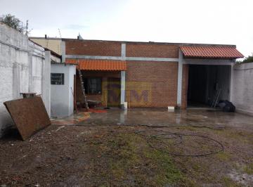 Comercial · 240m² · 2 Quartos · 2 Vagas · Galpão comercial em Pinhais – Renda imediata e localização estratégica