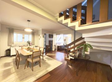 Casa · 400m² · 4 Quartos · 4 Vagas · Casa à venda - em Mercês