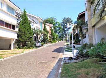 Casa de 4 quartos, São Paulo · Sobrado em condomínio no Tremembé, 4 suítes, 4 dormitórios e 6 vagas.