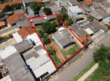 Casa de 5 quartos, São Sebastião · Imovel com 3 Casas no mesmo lote, bem localizado