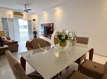 Apartamento · 139m² · 3 Quartos · 1 Vaga · Vende-se apto de 03 dormitórios sendo 01 suíte com closet no bairro de Embaré em Santos.