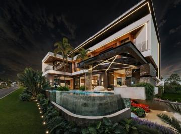 Casa · 527m² · 4 Quartos · Casa à venda - em Urbanova