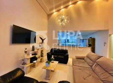 Casa · 200m² · 3 Quartos · 4 Vagas · CASA COM 3 QUARTOS E 4 VAGAS DE GARAGEM À VENDA EM ARARAS