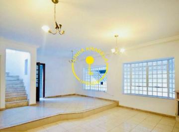 Casa · 280m² · 4 Quartos · 4 Vagas · Sobrado na Super Quadra Morumbi, 4 Quartos e Espaço Gourmet!