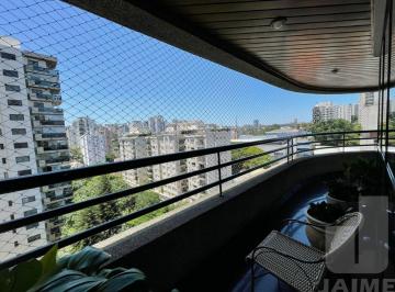 Apartamento · 215m² · 3 Quartos · 4 Vagas · Apartamento moderno e espaçoso com 3 suítes em Perdizes