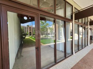 Comercial · 45m² · 1 Quarto · 1 Vaga · Hilton Garden - Salão Comercial Locação