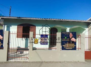 Casa · 150m² · 3 Quartos · 1 Vaga · Casa à venda no bairro Magalhães - Laguna/SC