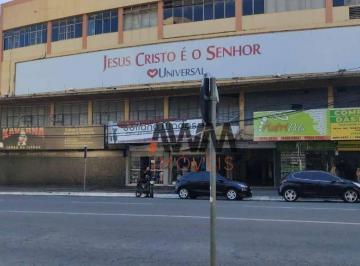 1909e5e4ffd2faf8b5aa82a624e7d0358f1352c1 · Sala Comercial no Setor Central