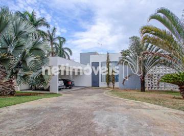 9772dc07-45df-4761-ba42-739c2f20f230.webp · CASA EM CONDOMÍNIO | 4 SUÍTES | 3 VAGAS | ILUMINAÇÃO FOTOVOLTAÍCA | SAUNA