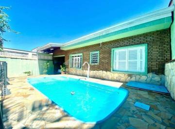 6om4wj02ogyxmdq1owfkmmiz_md · Casa com 3 quartos, 228m², à venda em Caraguatatuba, praia das palmeiras